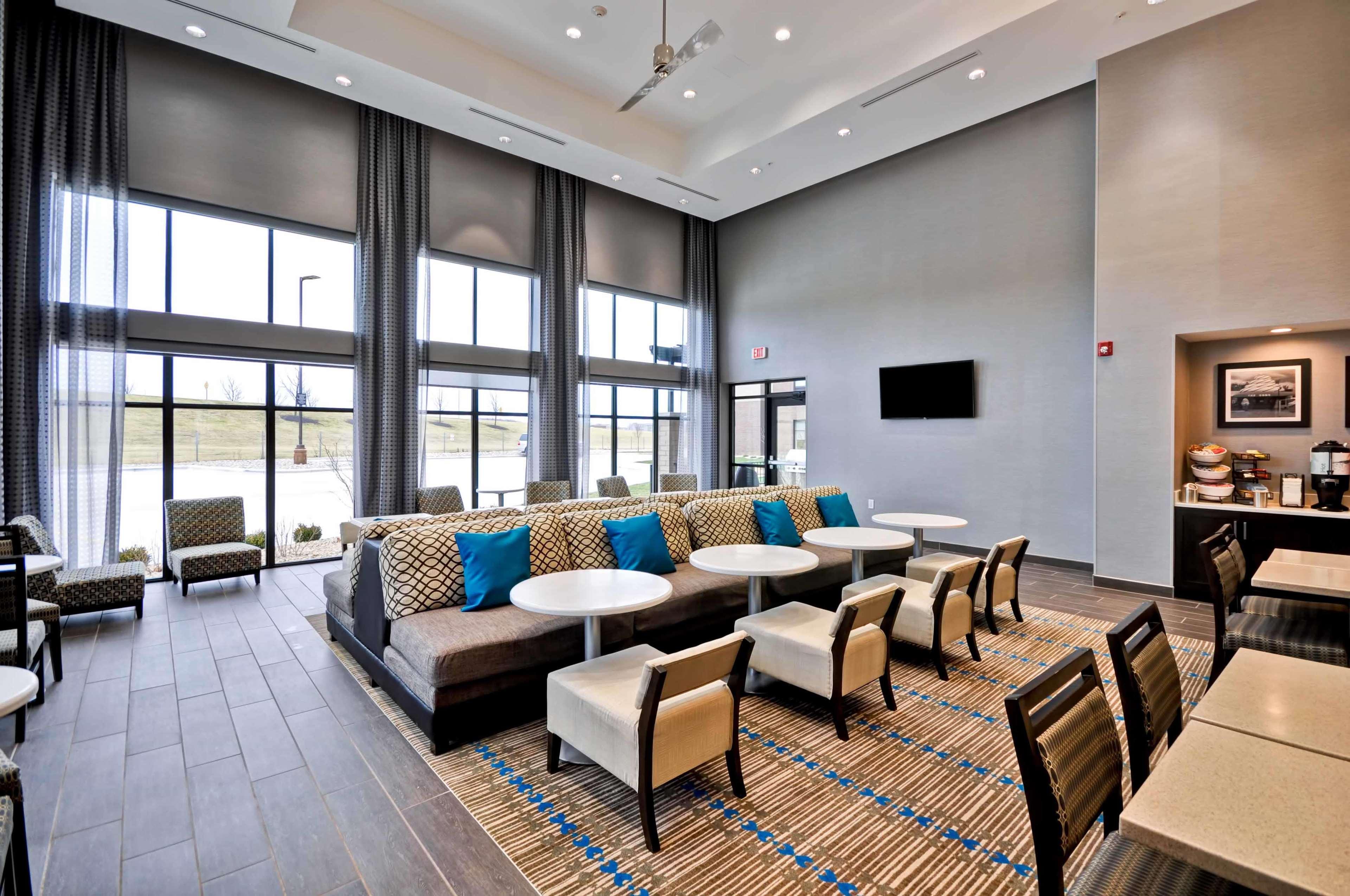 Homewood Suites By Hilton Cincinnati/West Chester Exterior photo